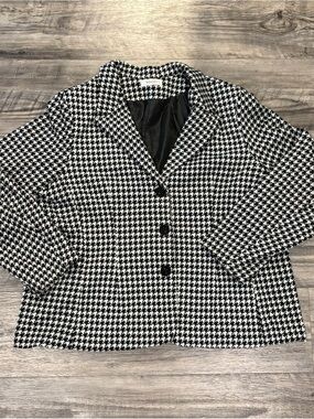 Dressbarn 2X Black & White Houndstooth Blazer